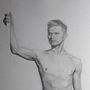 My project for course: Realistic Human Figure Drawing. Ilustração tradicional, Artes plásticas, Esboçado, Desenho a lápis, Desenho, Desenho realista, e Desenho anatômico projeto de cheenylo - 30.05.2021
