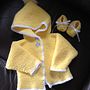 Yellow Baby Set - Sweater, Booties, Bear Ein Projekt aus dem Bereich Stricken von Kendra Nordgren - 09.11.2022