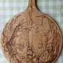 Untitled Pyrography with Hands and Leaves. Een project van Traditionele illustratie van Megan Wisdom - 13.04.2022