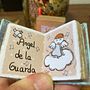 Mi proyecto del curso: Ilustración y encuadernación de libros en miniatura. Un proyecto de Ilustración tradicional, Artesanía, Encuadernación y DIY de Liliana Quintero - 19.03.2023