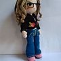Meu projeto do curso: Amigurumi: design de roupa, cabelo e acessórios. Un proyecto de Artesanía, Diseño de juguetes, Tejido, Crochet, Amigurumi y Diseño textil de rachelbtavares - 20.04.2023