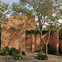 CASA SENDEROS DE MAYAKOBA. Arquitetura, Gestão de design, Arquitetura de interiores, e Design de iluminação projeto de Martha Mondragon - 01.08.2023