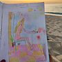Io e il mare. Projekt z dziedziny Tradycyjna ilustracja, Sketching, Kreatywność,  Rysunek, Malowanie akwarelą, Sketchbook i Malowanie gwaszami użytkownika carolabonfi - 02.09.2023