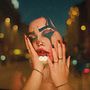 Mein Abschlussprojekt für den Kurs: Fotografie und Dunkelheit: Erstelle Porträts im Film-Look . Fotografie, Fotografie Post-producție, Retușarea fotografiilor, Iluminat fotografic și Compoziție fotografică de Senta van Fredericana - 09.19.2024