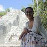 MOön M Reyes