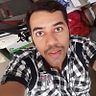 Carlos Flores