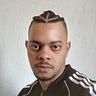 Luiz Gustavo leste