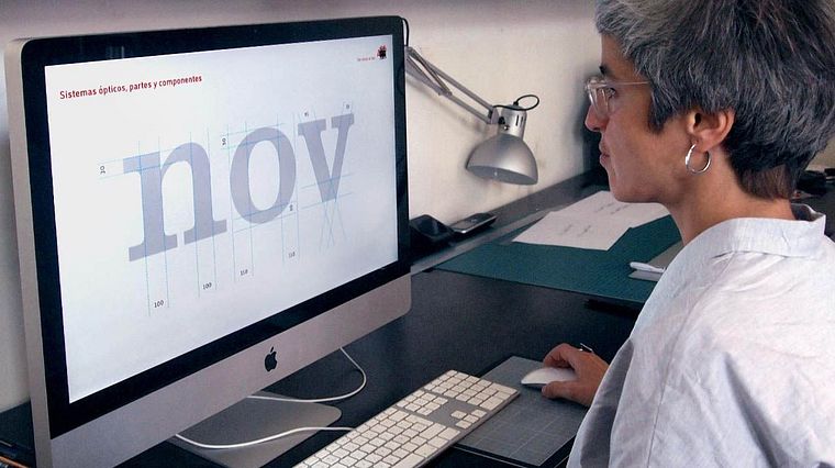From the Lettering to the Font