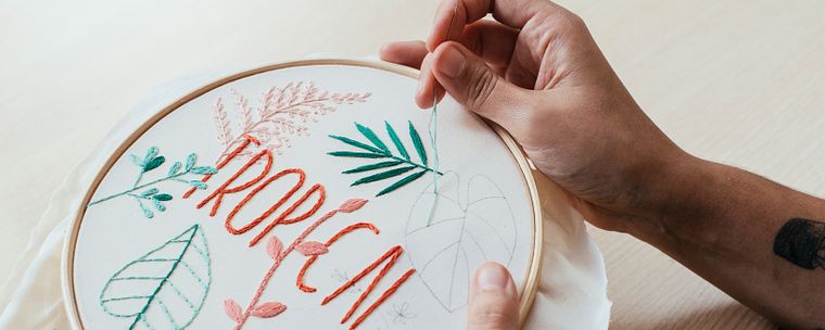 Techniques de base pour broder des lettres