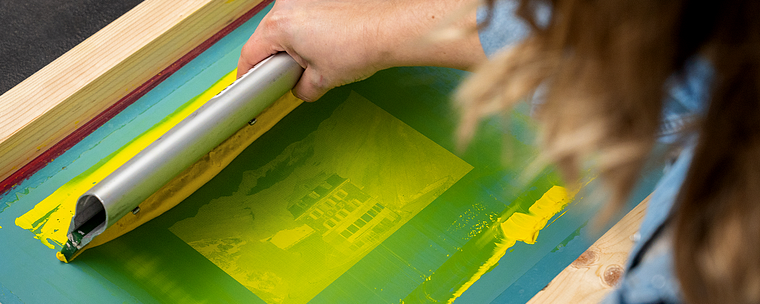 Four-color Photographic Screen Printing 