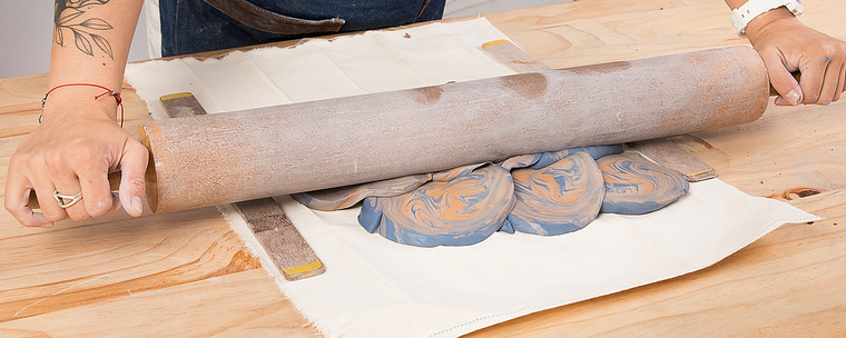 Techniques de marbrage pour la céramique