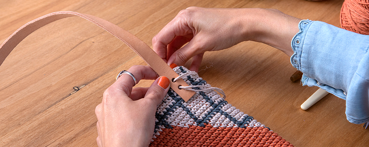 Tapestry: Crochet Techniques for Drawing with Thread 