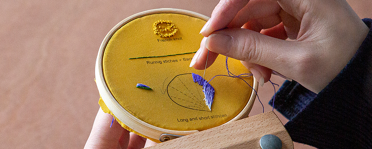 Stumpwork-Stickerei: gestalte 3-D-Accessoires