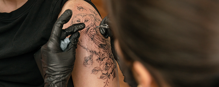 Tatuaggio naturalistico: dal tratto alla pelle