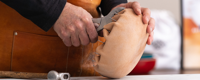 Handmade Leather: Learn Wet Molding Techniques