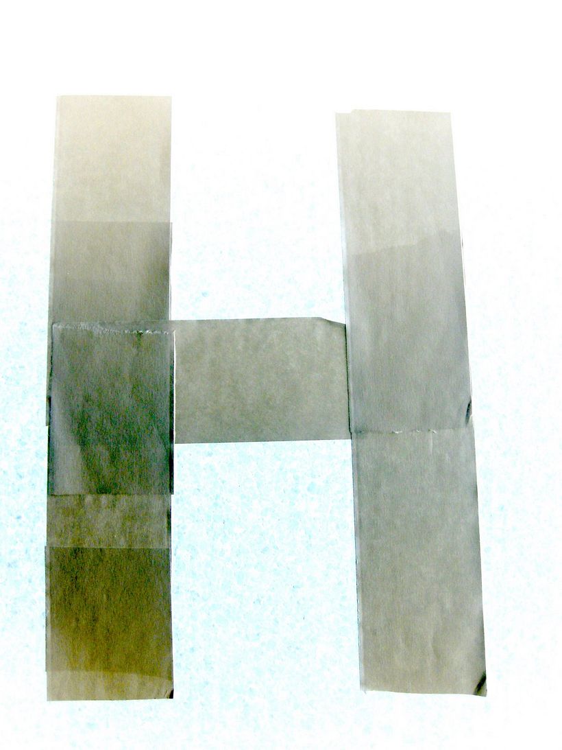 H 2