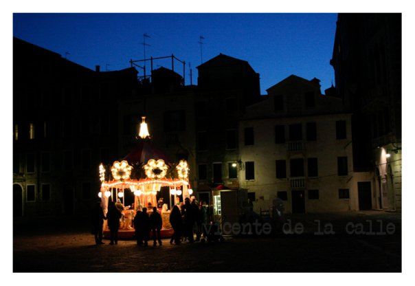 Carrousel 12