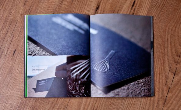Libro de autopromoción 09 | Zoo Studio 12