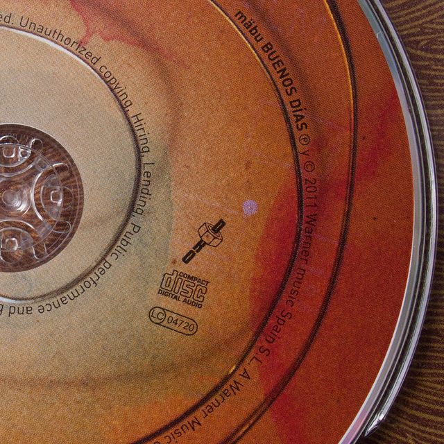 Diseño CD Mäbu y portadas singles 5