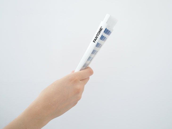 FANTONE 4