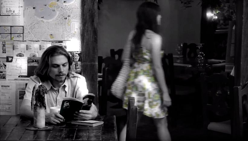 Vídeo Clip "Eso que fuimos nos sigue" 1