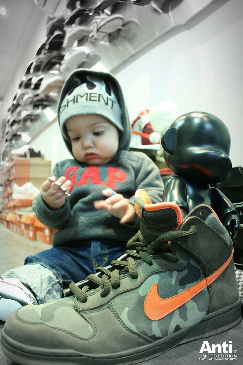 Anti Limited Edition 3