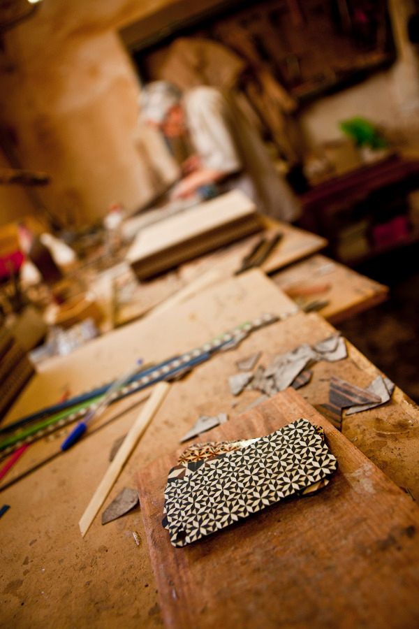 Tarxia - Grenadine Taracea wood for iPhone 11