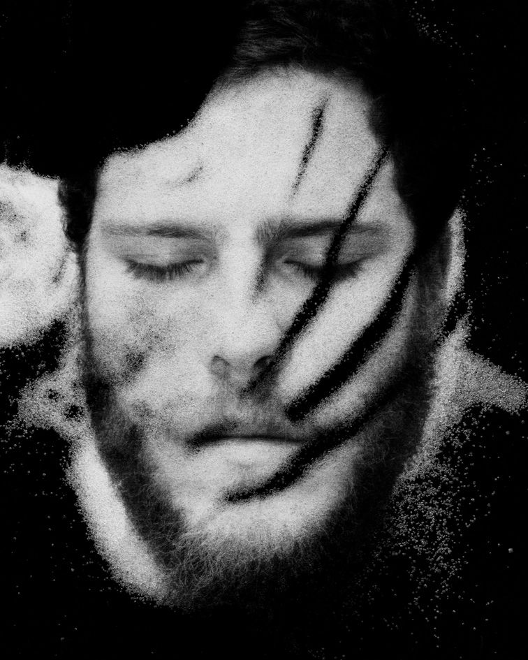 Ashes - Fotografia