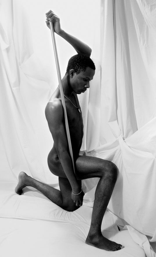 In the Shadow (En la Sombra) 5