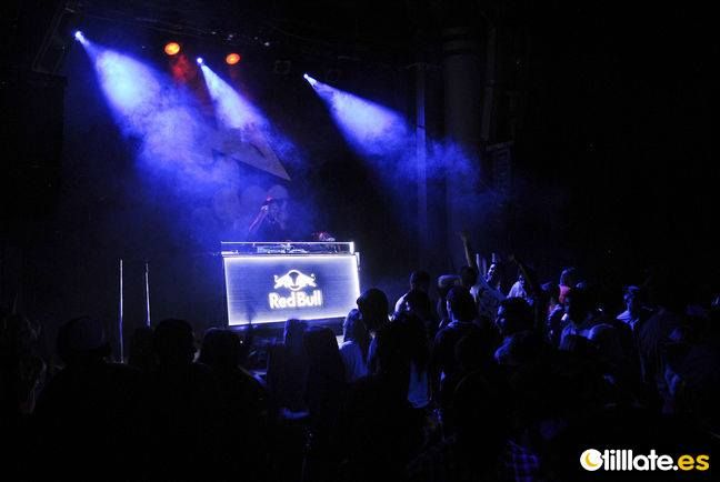 Mesa DJ Flight Case Red Bull 7