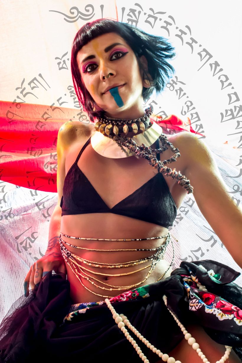 THE GIPSY QUEEN 1