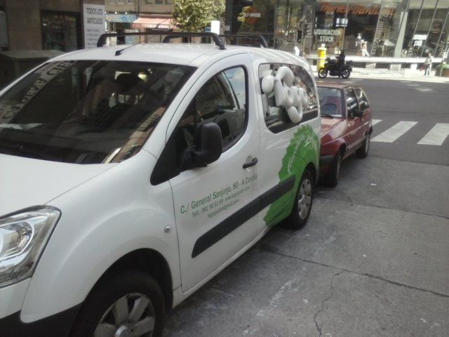 Creación de marca y realización para furgoneta -1