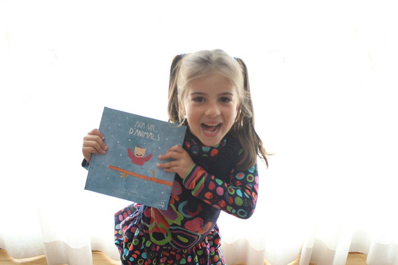 Libro Infantil "Ara va d'animals" 11