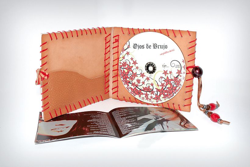 Packaging, libreto y naming para nuevo Cd recopilatorio de Ojos de Brujo 7