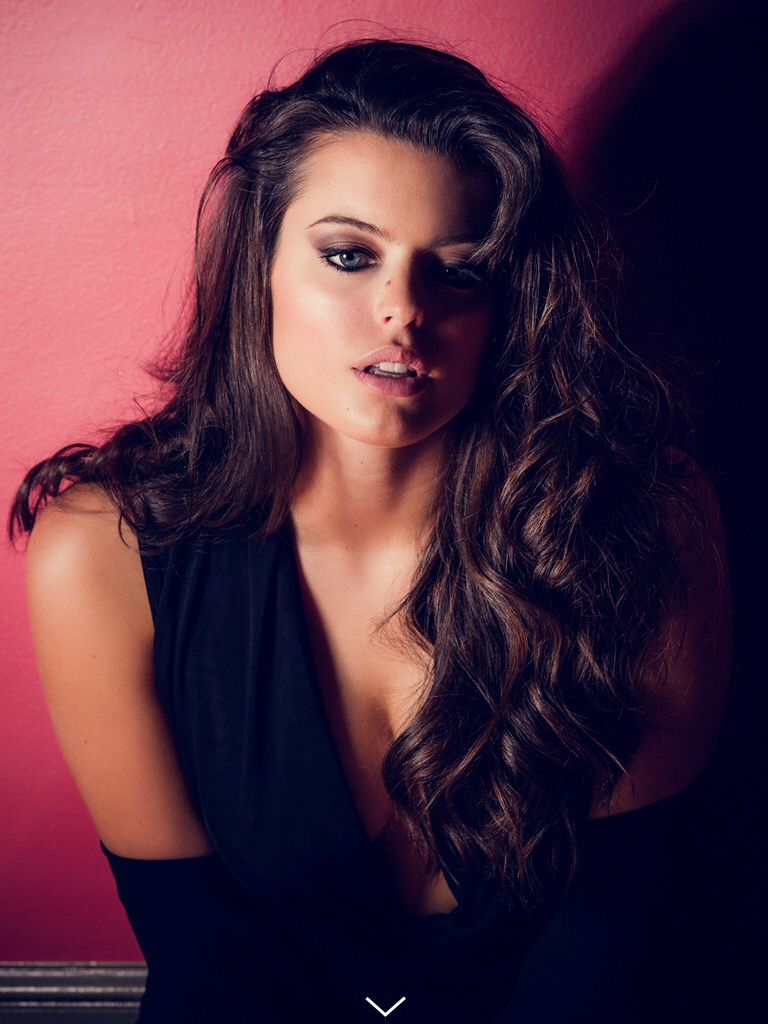 Adriana Torrebejano para Revista Mine 1