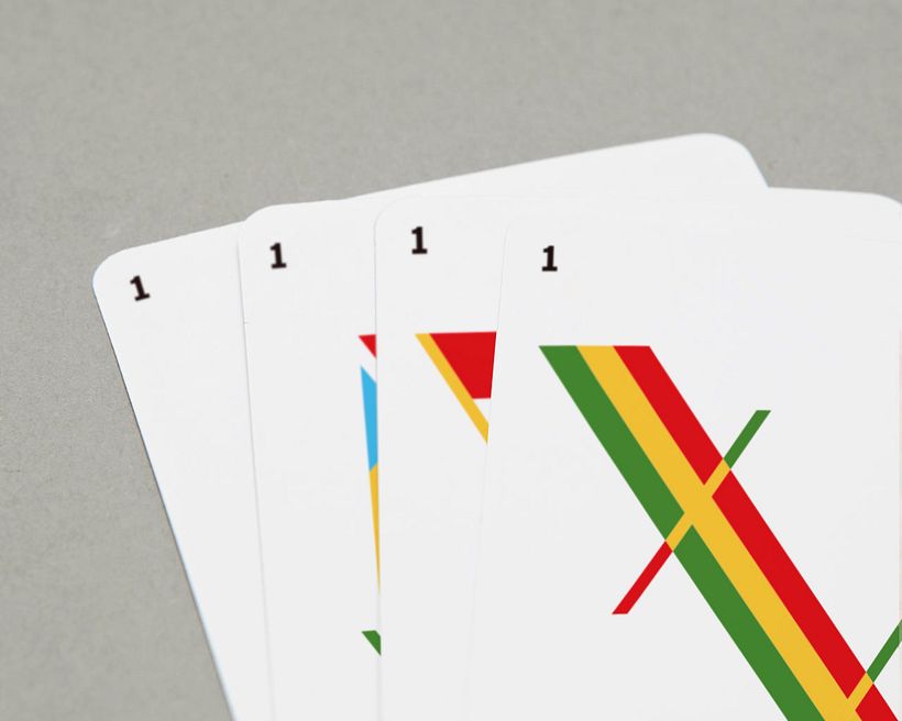 Baraja de cartas minimalista 2