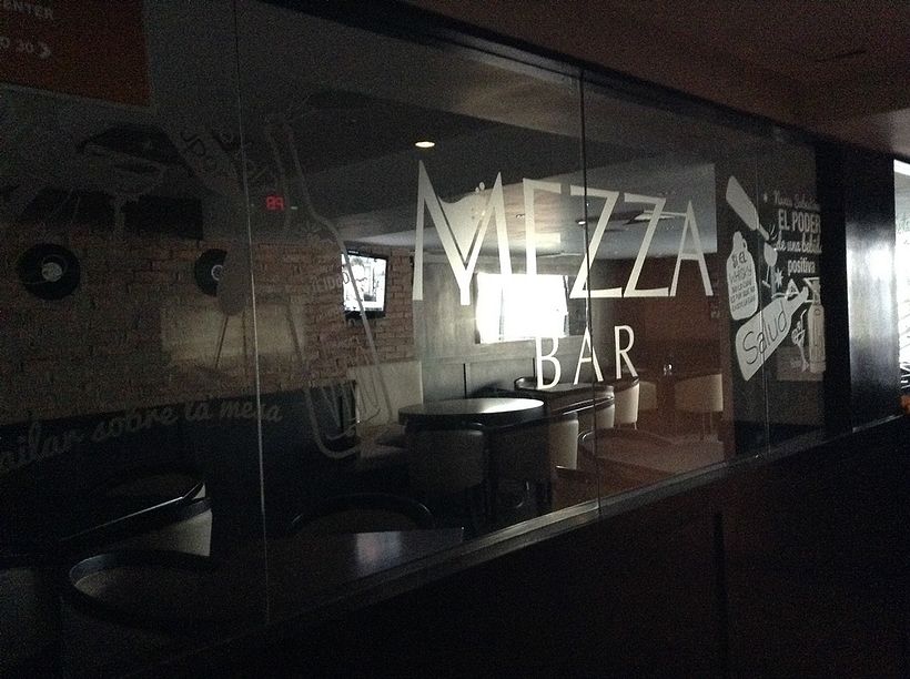 Banding Mezza Bar 6