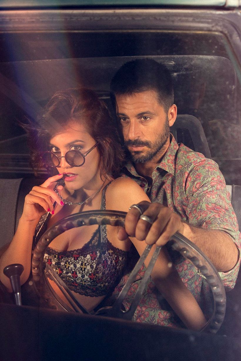 Hugo Silva & Megan Montaner para VIS-À-VIS 6