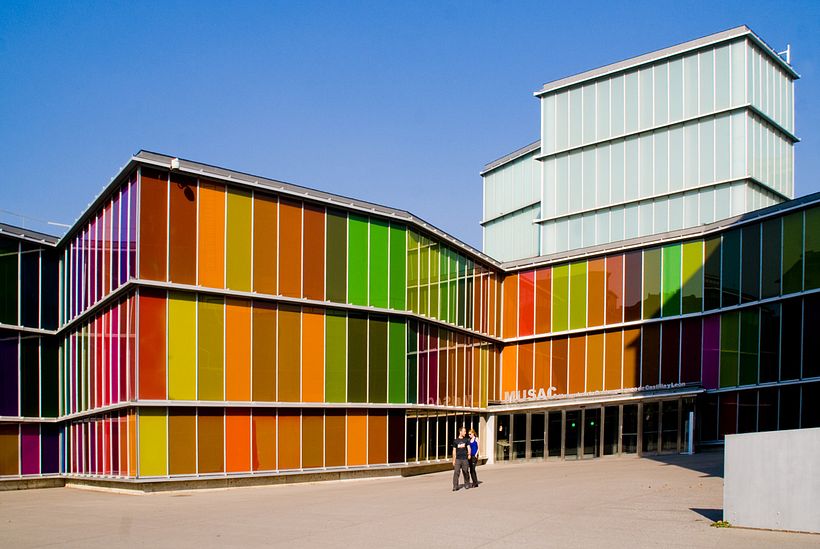 MUSAC León Mansilla y Tuñón - Architektur