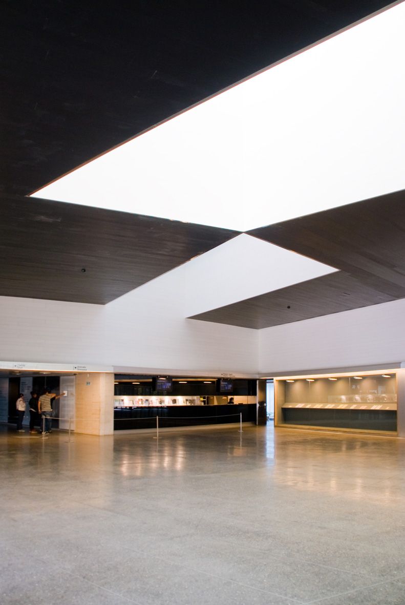 MUSAC León Mansilla y Tuñón - Architektur