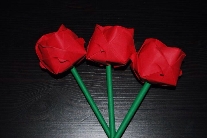 Jarrón y Rosas. Origami 3D 10