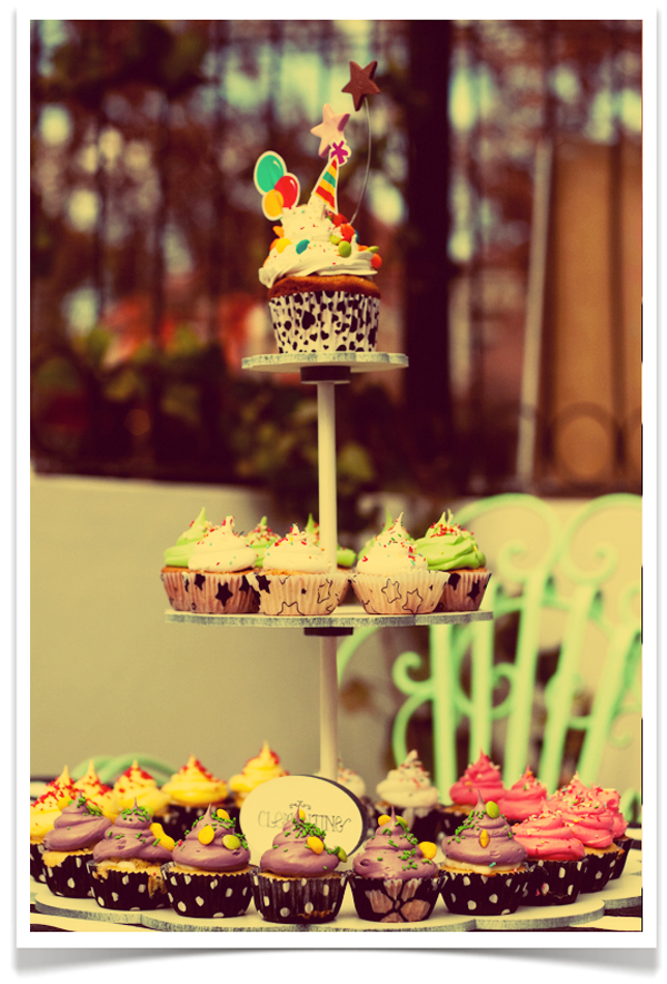 Clementine · Coffe & Cupcakes 37