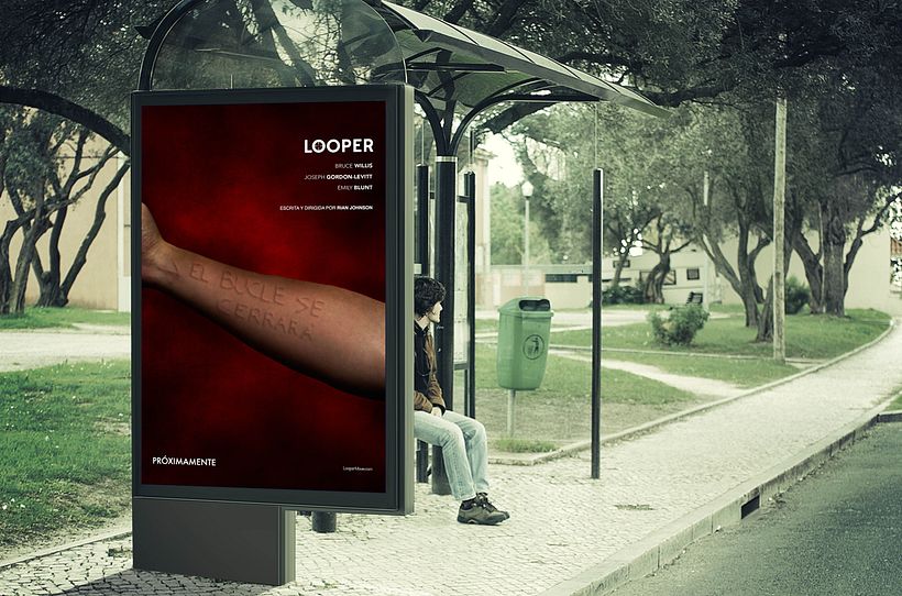 Carteles película Looper 3
