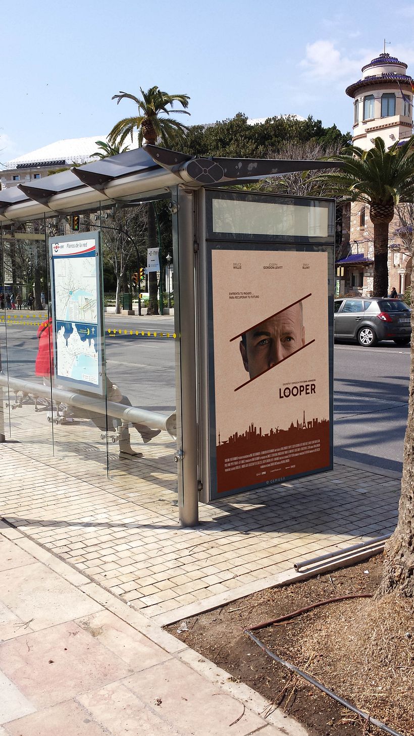 Carteles película Looper 9