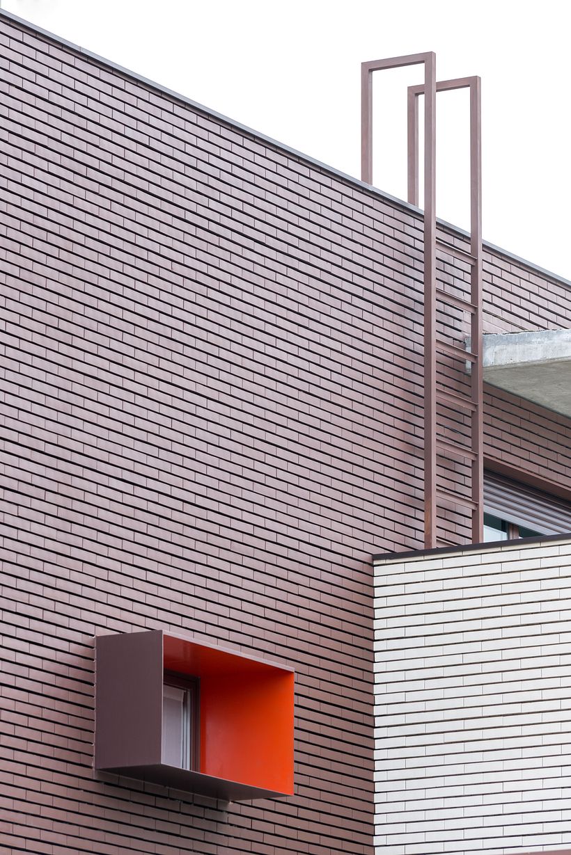 VIVIENDA EN CALLE DEL NORTE. Villares de la Reina (Sa). 8