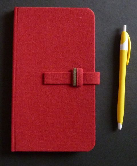Libreta con cierre tipo lengüeta 0