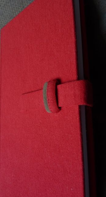 Libreta con cierre tipo lengüeta 2