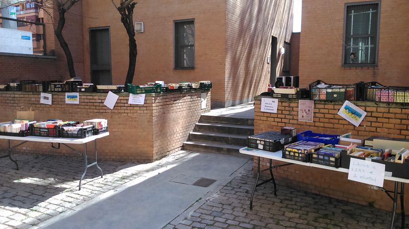 Recaudación de fondos (feria solidaria de libros) 1