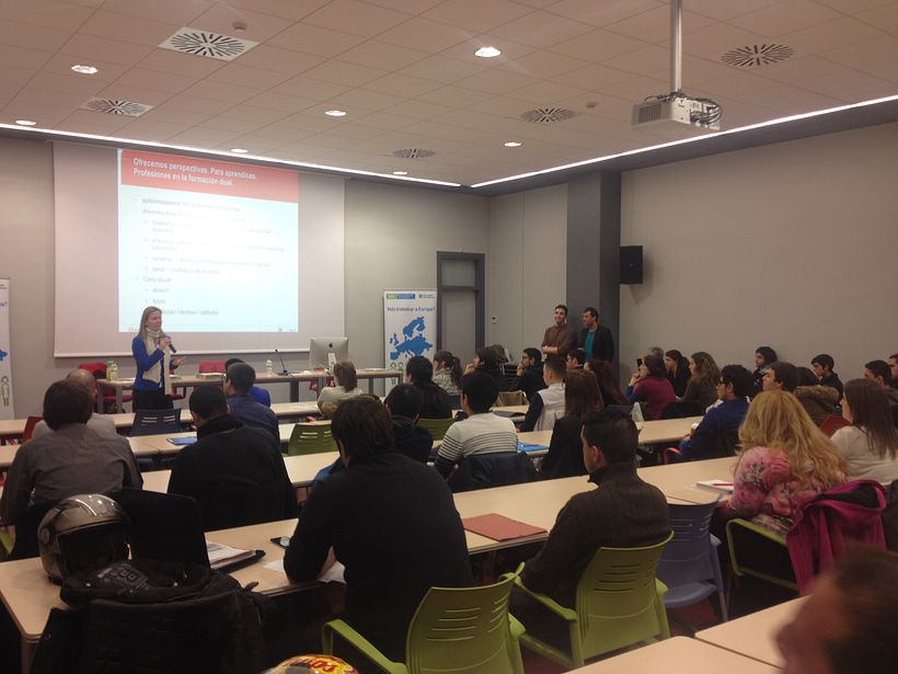 CIFO l'Hospitalet - Programación 2016 - Formación especializada pública, gratuita y de calidad. 8