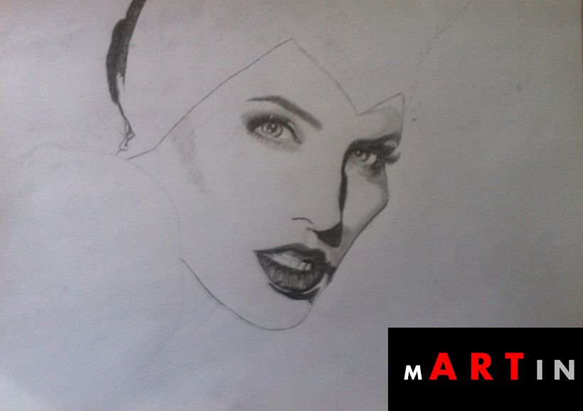 Angelina Jolie - Maléfica  2